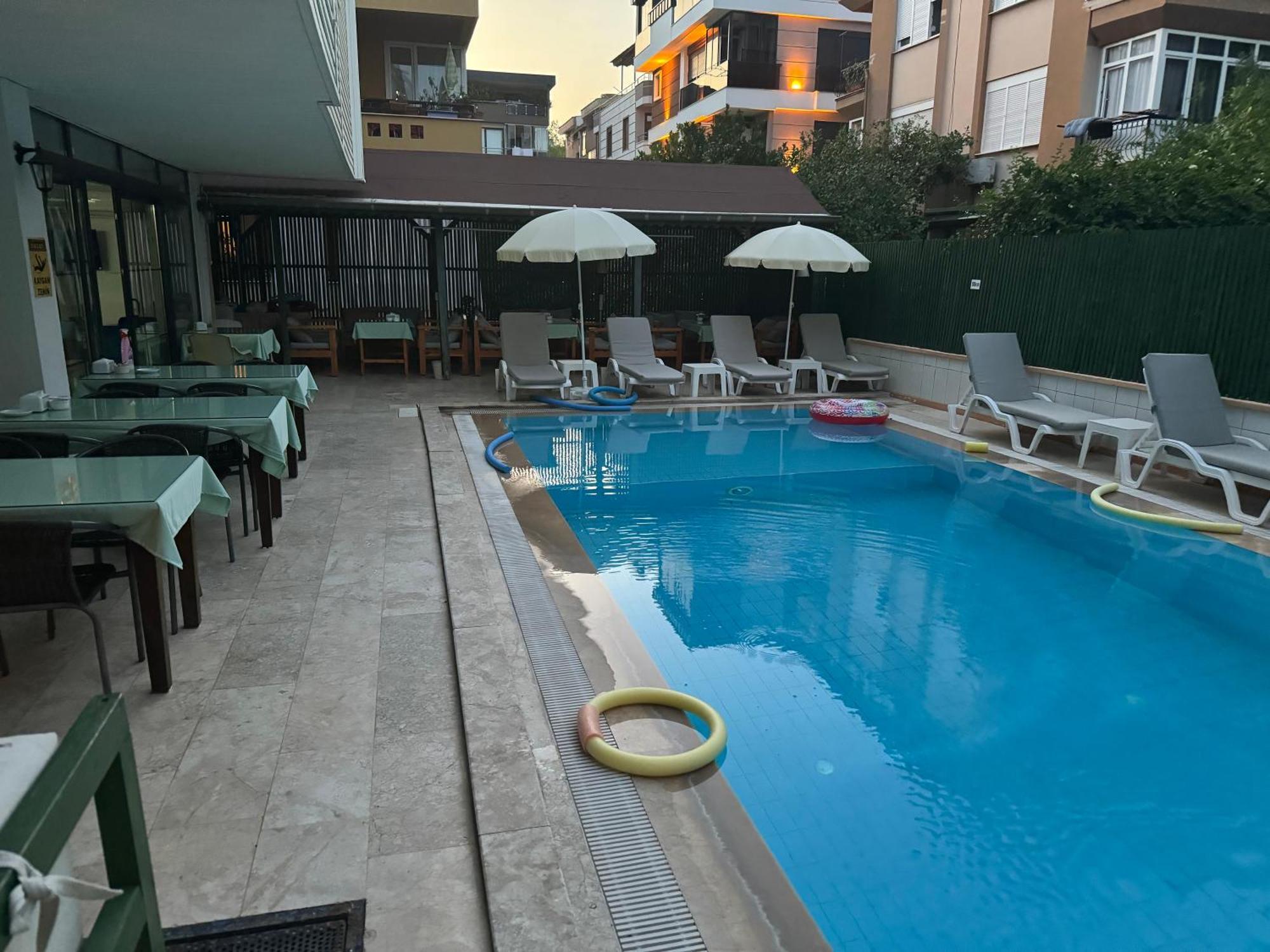 Meltem Otel Анталия Екстериор снимка